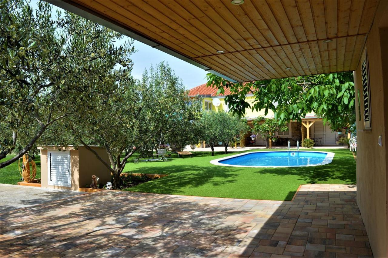Studio Apartments Luka Biograd - Benkovac Exterior photo