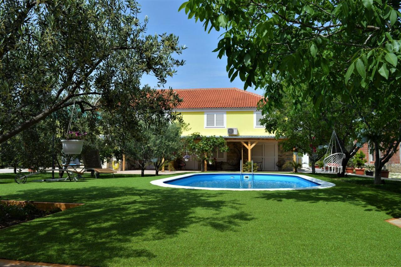 Studio Apartments Luka Biograd - Benkovac Exterior photo