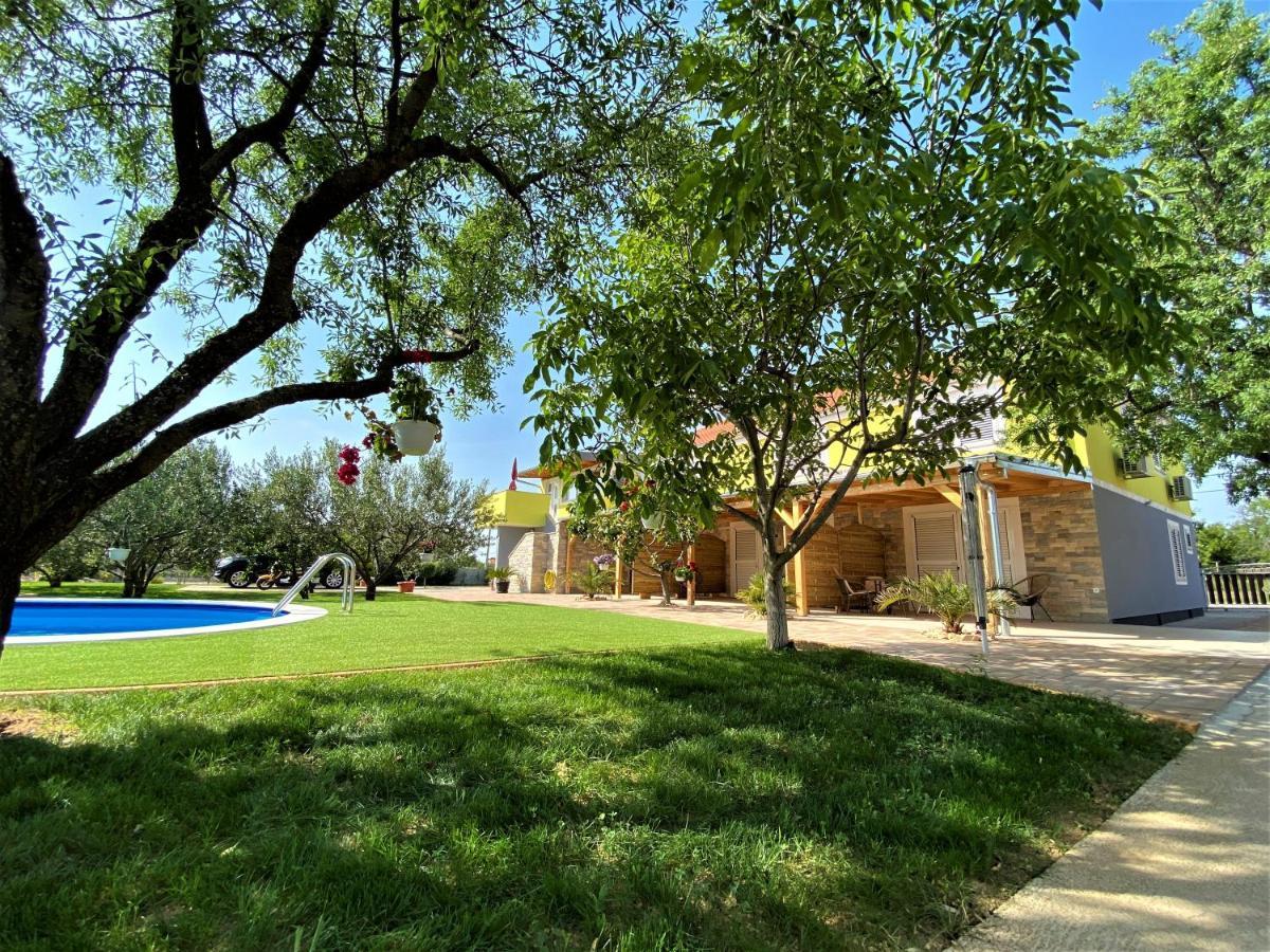 Studio Apartments Luka Biograd - Benkovac Exterior photo