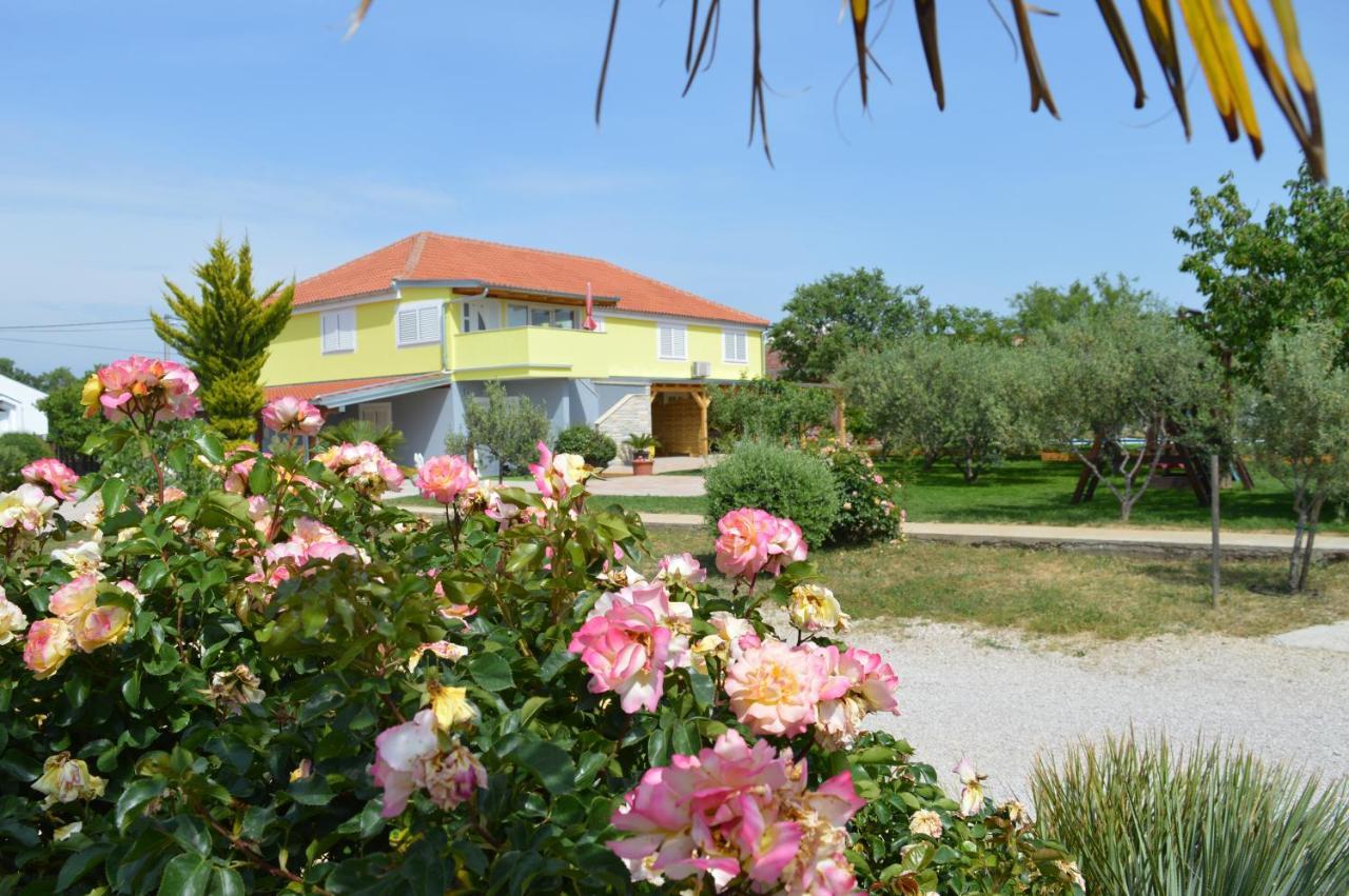Studio Apartments Luka Biograd - Benkovac Exterior photo