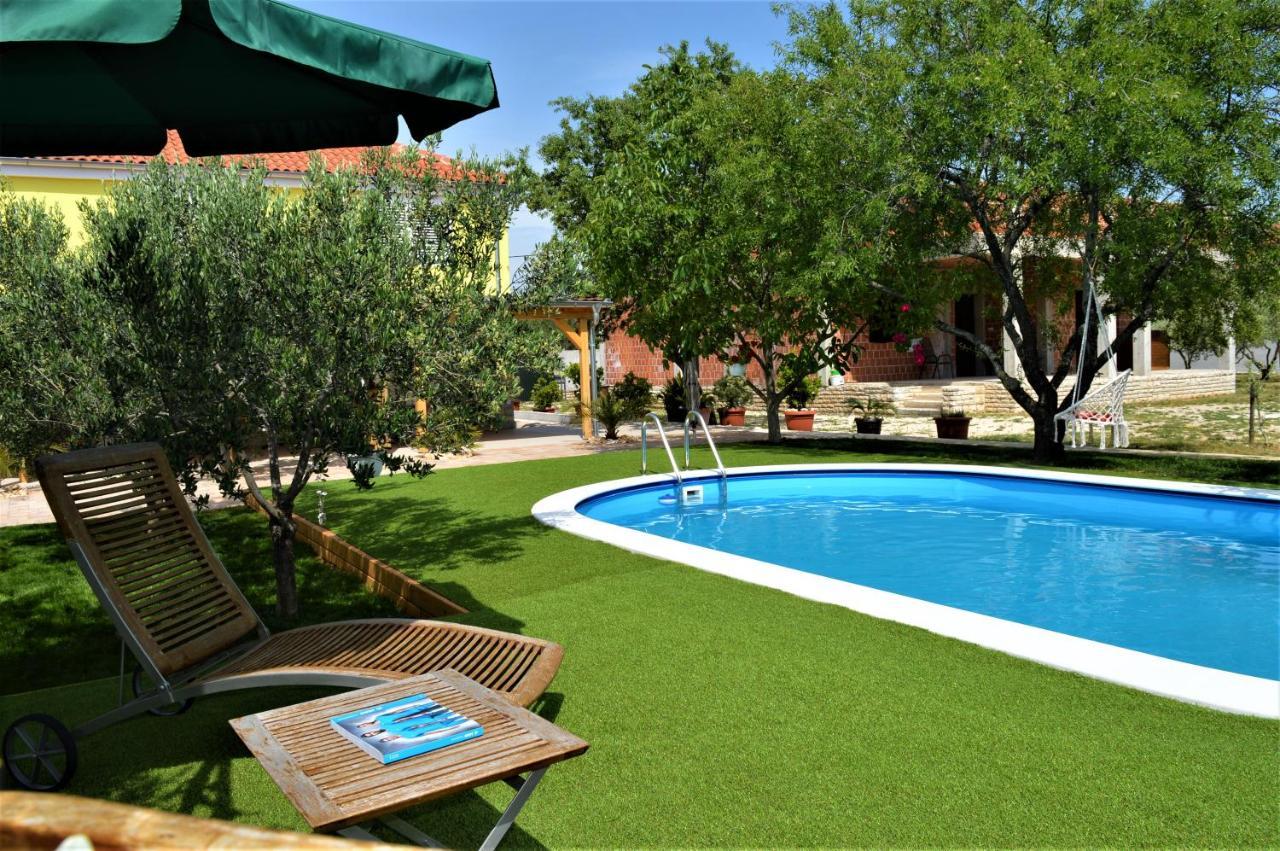 Studio Apartments Luka Biograd - Benkovac Exterior photo